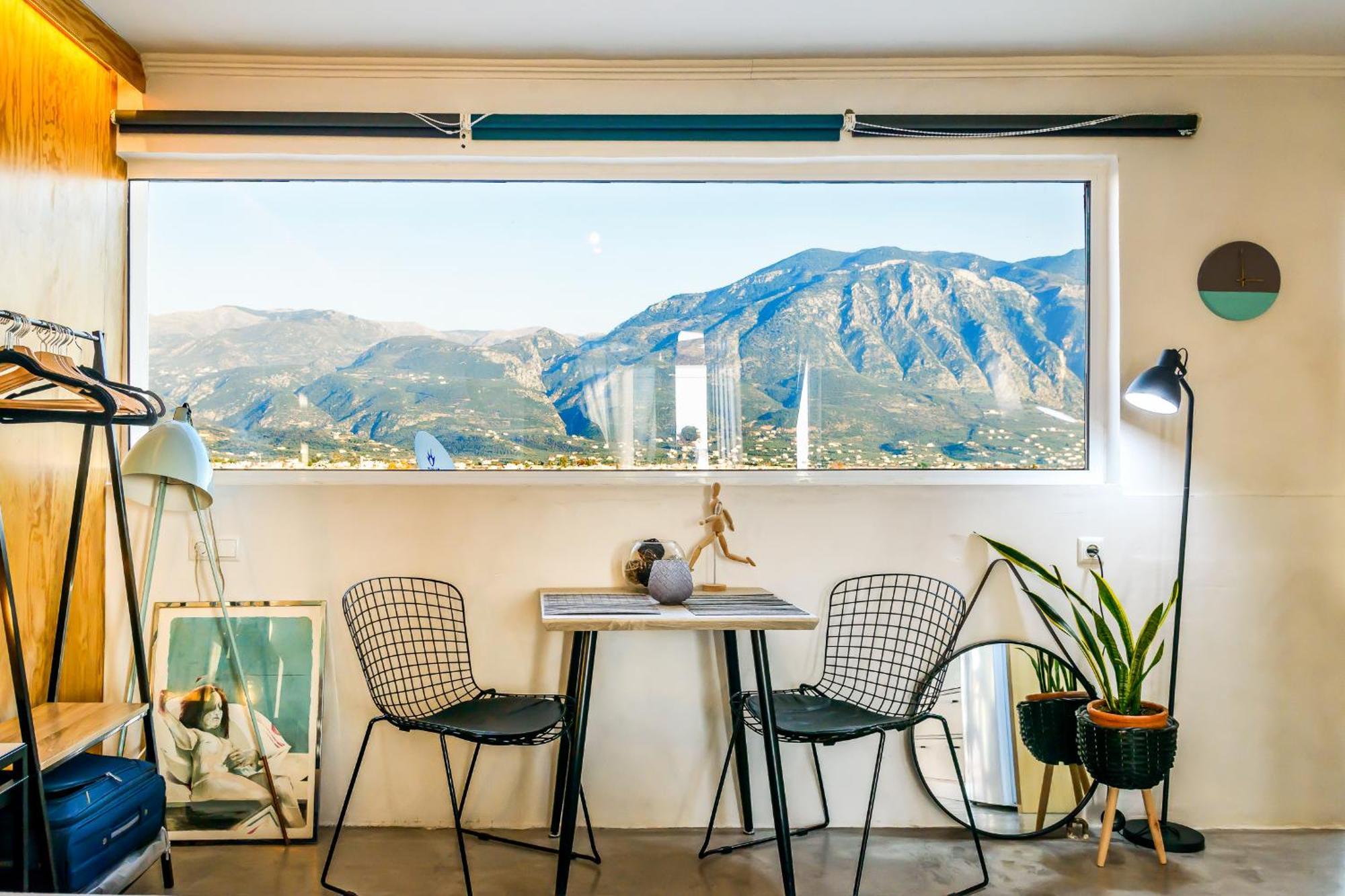 Lucy In The Sky With Diamonds Apartment Kalamata Exterior photo